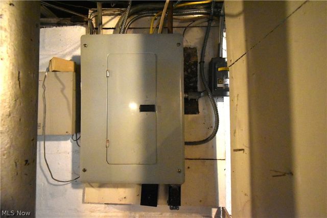 3885 W 135th Street, Cleveland, OH 44111