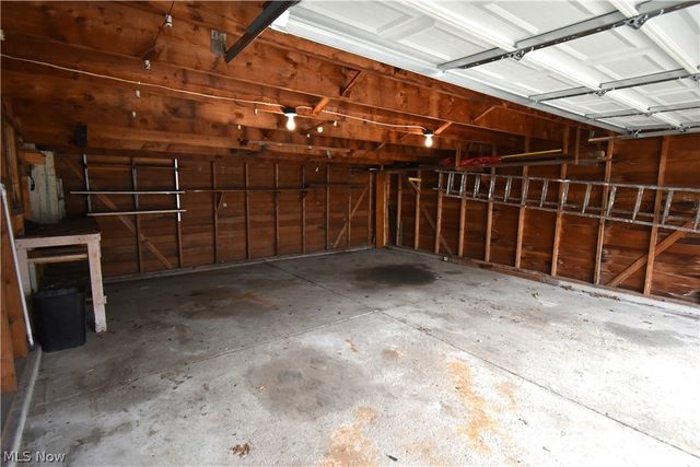 3885 W 135th Street, Cleveland, OH 44111