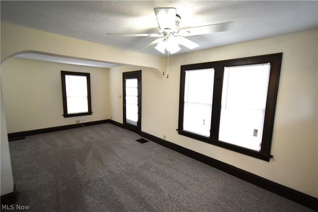 3885 W 135th Street, Cleveland, OH 44111