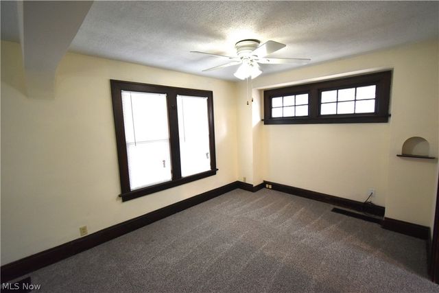 3885 W 135th Street, Cleveland, OH 44111