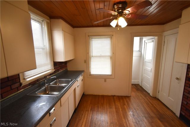 3885 W 135th Street, Cleveland, OH 44111