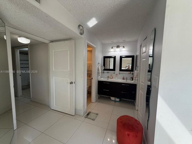 468 NE 206th Ln 102, Miami, FL 33179