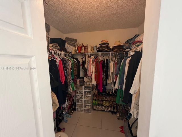 468 NE 206th Ln 102, Miami, FL 33179