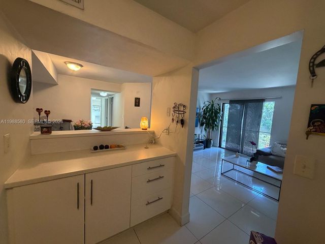 468 NE 206th Ln 102, Miami, FL 33179