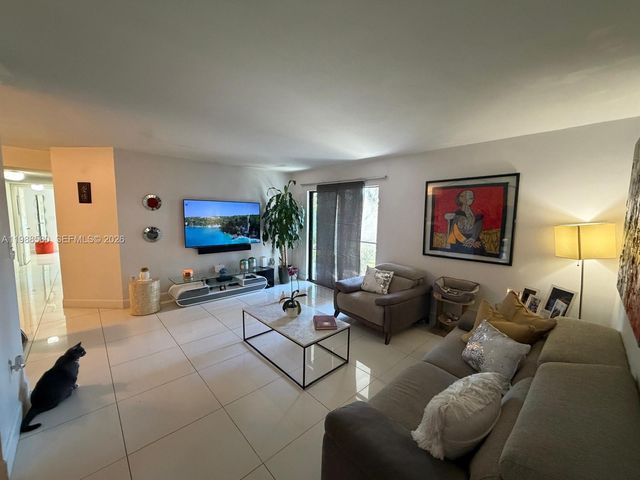 468 NE 206th Ln 102, Miami, FL 33179