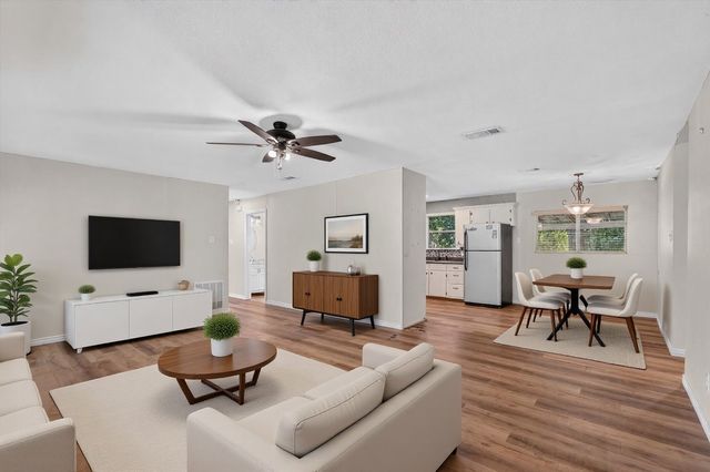 387 Avenue D, Point, TX 75472