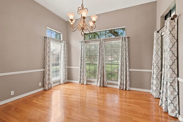 8607 BRAUN HILL DR, San Antonio, TX 78254