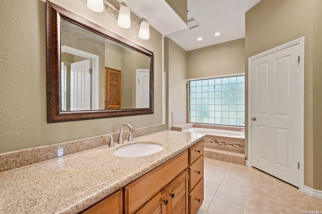 8607 BRAUN HILL DR, San Antonio, TX 78254