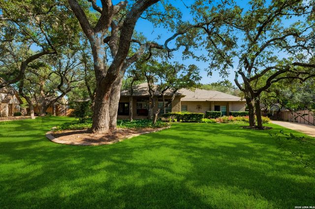 8607 BRAUN HILL DR, San Antonio, TX 78254