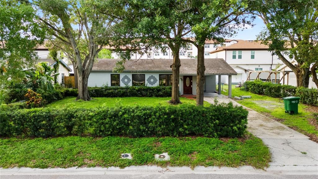 4005 W PEARL AVENUE, Tampa, FL 33611