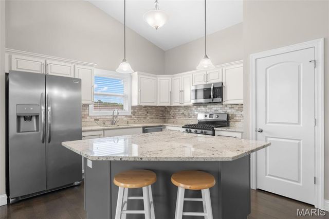 2347 Fire Crest Court, Washington, MO 63090