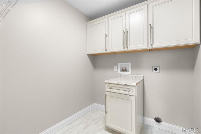 2347 Fire Crest Court, Washington, MO 63090