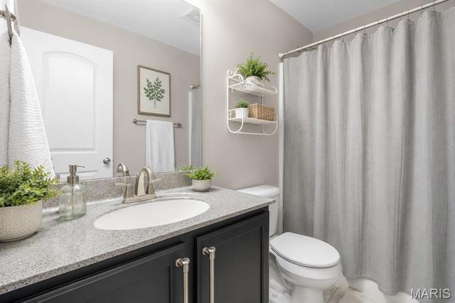 2347 Fire Crest Court, Washington, MO 63090