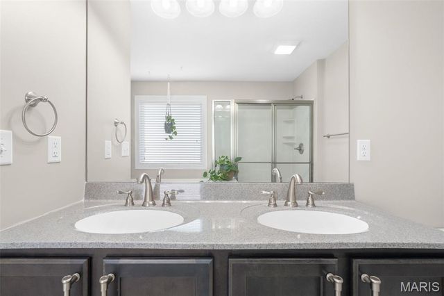 2347 Fire Crest Court, Washington, MO 63090