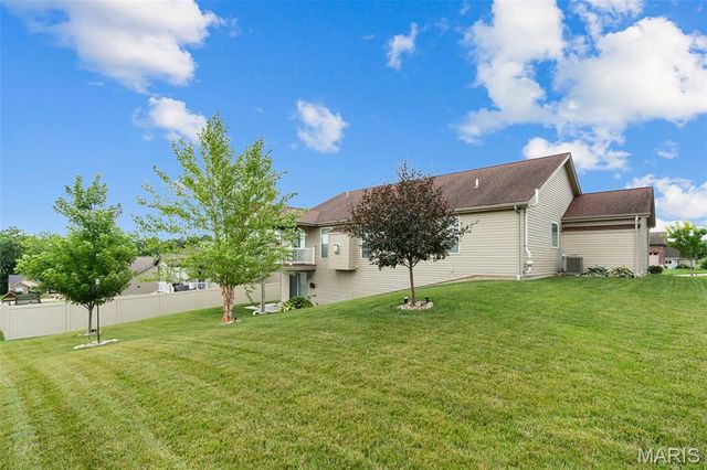 2347 Fire Crest Court, Washington, MO 63090