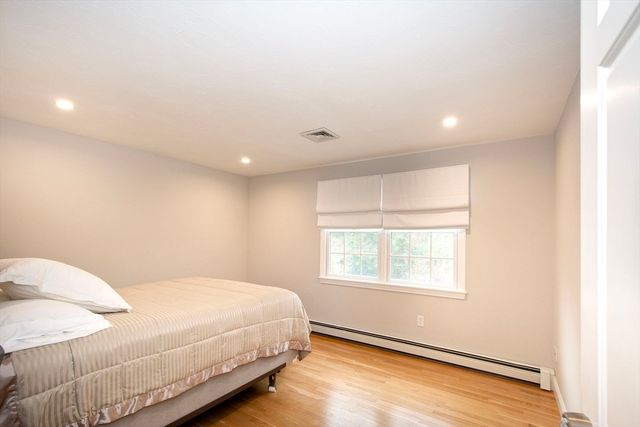 4 Kendall Village 4, Cohasset, MA 02025