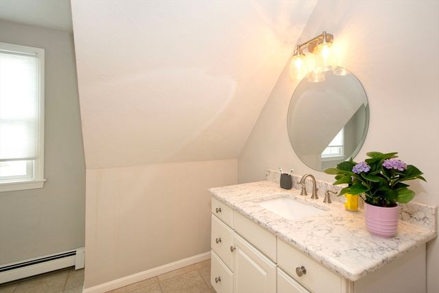 4 Kendall Village 4, Cohasset, MA 02025