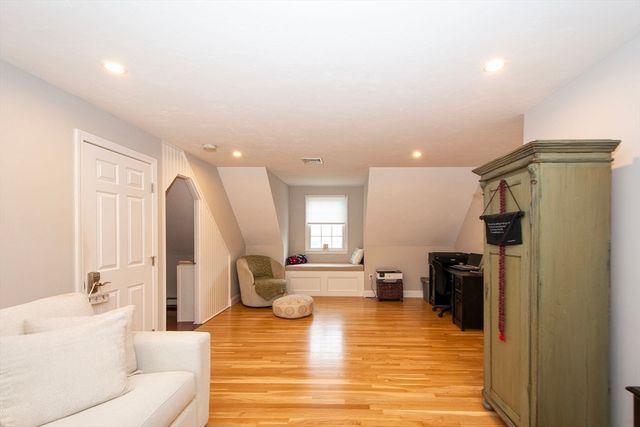 4 Kendall Village 4, Cohasset, MA 02025