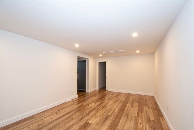 4 Kendall Village 4, Cohasset, MA 02025