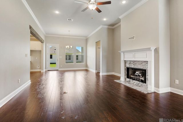 15238 Hazelwood Ct, Prairieville, LA 70769