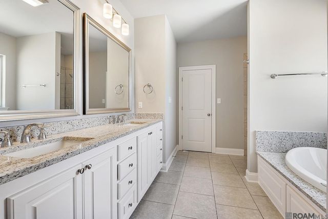 15238 Hazelwood Ct, Prairieville, LA 70769