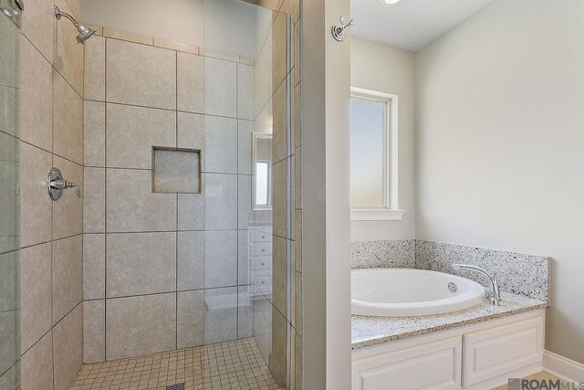 15238 Hazelwood Ct, Prairieville, LA 70769