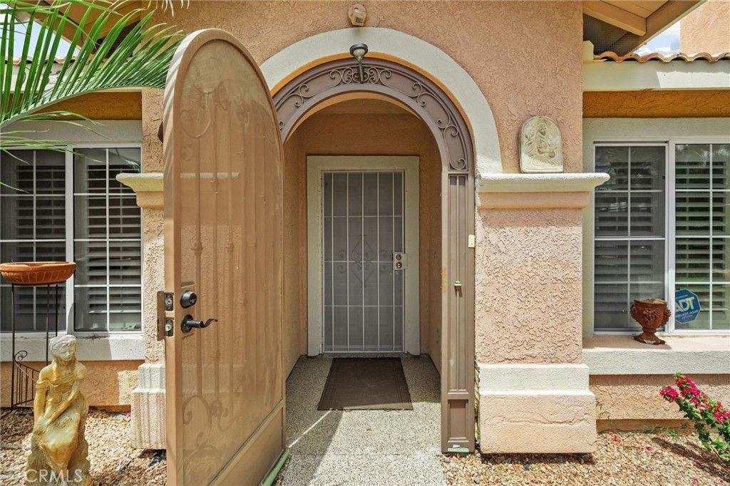 Image 4 of property listing at 9853 Via Real, Desert Hot Springs, CA 92240