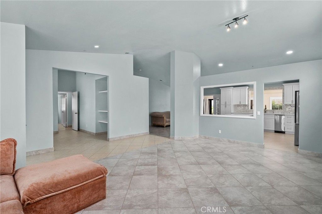 Image 7 of property listing at 9853 Via Real, Desert Hot Springs, CA 92240