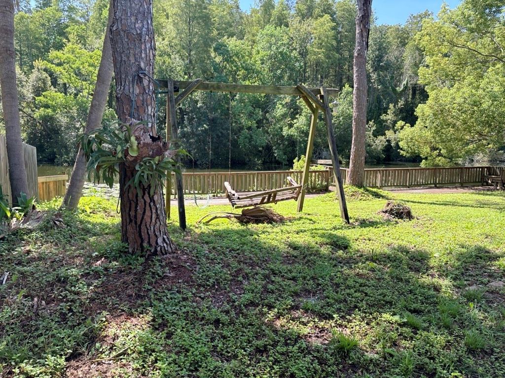 Image 18 of property listing at 4604 RIDGE POINT, Tampa, FL 33624