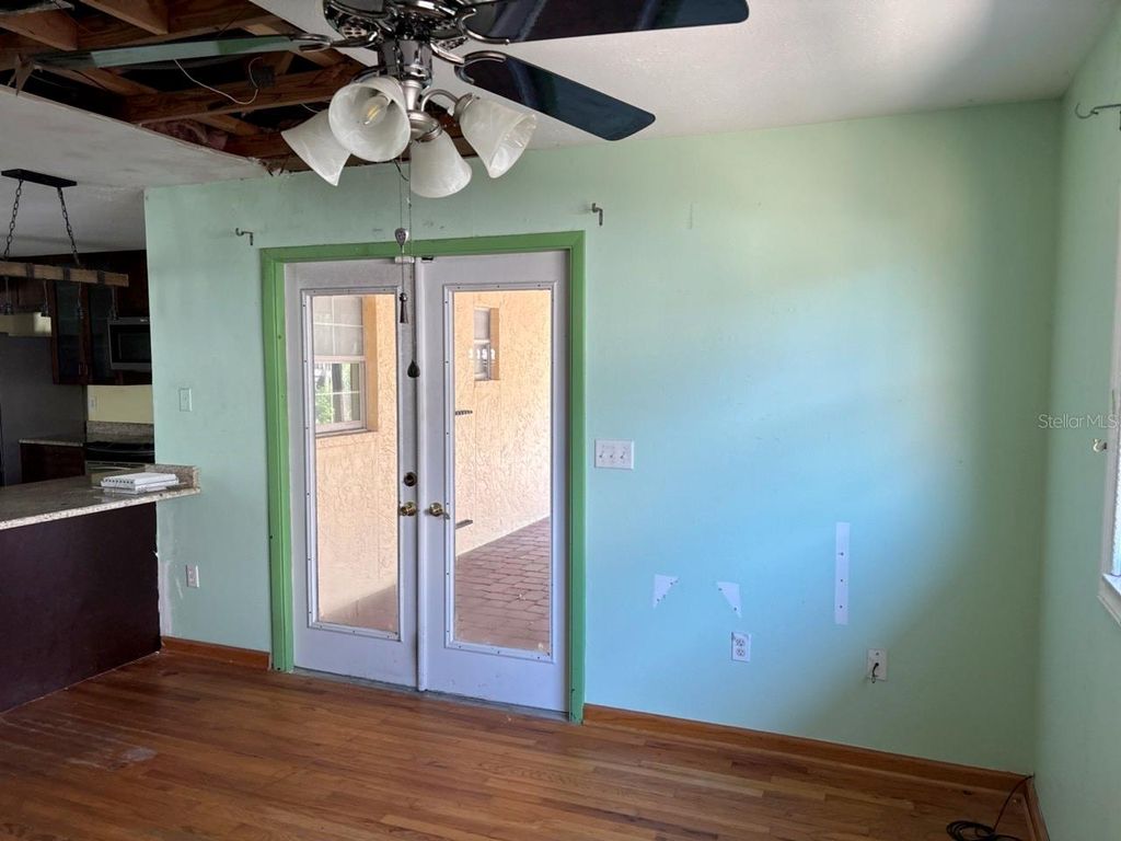 Image 5 of property listing at 4604 RIDGE POINT, Tampa, FL 33624