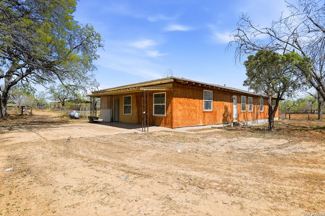 11515 Ford, Adkins, TX 78101