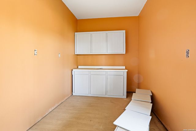 11515 Ford, Adkins, TX 78101