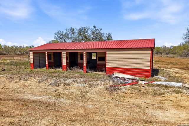 11515 Ford, Adkins, TX 78101