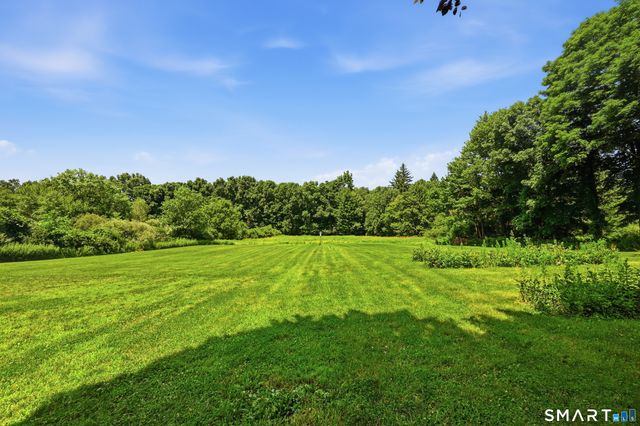 385 Middle Road Turnpike, Woodbury, CT 06798