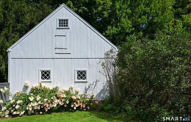 385 Middle Road Turnpike, Woodbury, CT 06798