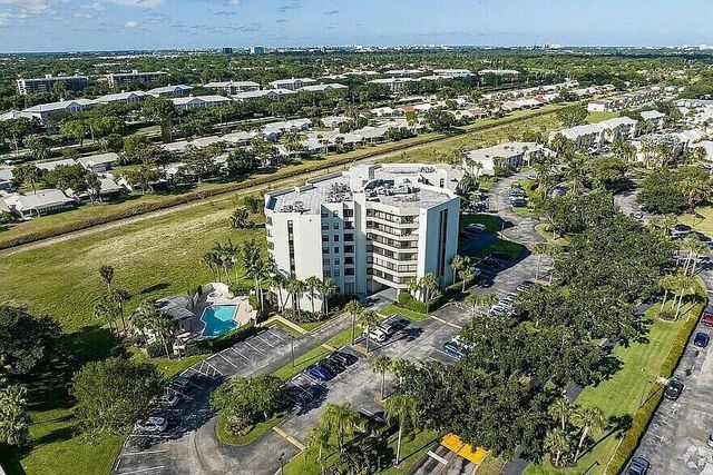6463 La Costa Drive 105, Boca Raton, FL 33433