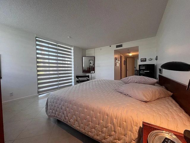 6463 La Costa Drive 105, Boca Raton, FL 33433