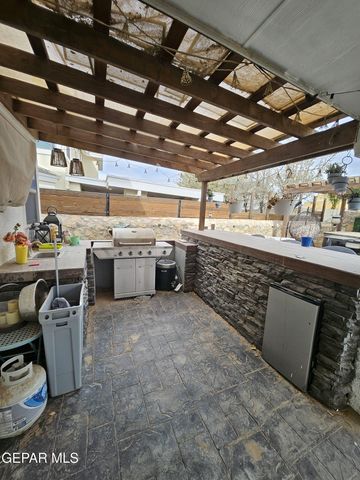12661 PASEO ROSANNIE Avenue, El Paso, TX 79928