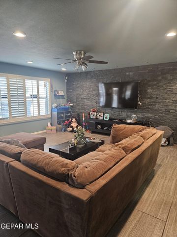 12661 PASEO ROSANNIE Avenue, El Paso, TX 79928