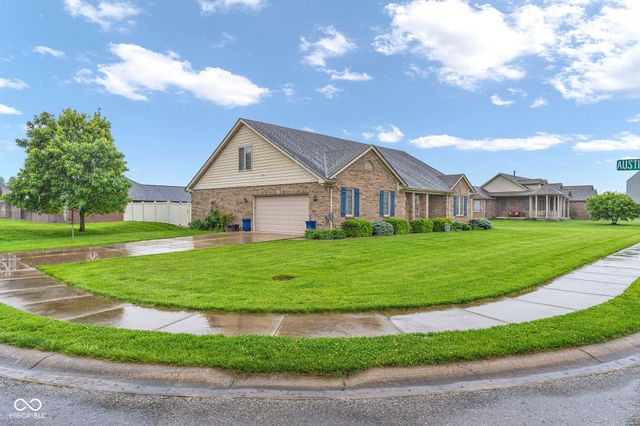 5243 Chloe Lane, Seymour, IN 47274