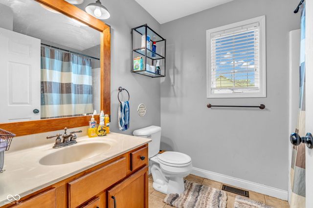 5243 Chloe Lane, Seymour, IN 47274
