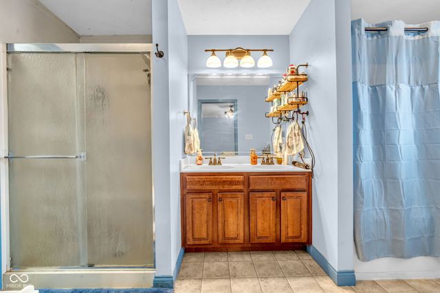 5243 Chloe Lane, Seymour, IN 47274