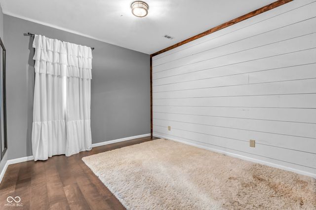 5243 Chloe Lane, Seymour, IN 47274