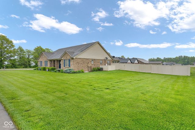 5243 Chloe Lane, Seymour, IN 47274