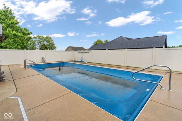 5243 Chloe Lane, Seymour, IN 47274