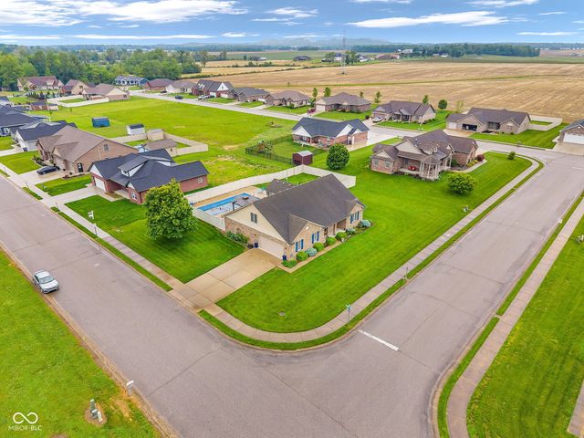 5243 Chloe Lane, Seymour, IN 47274