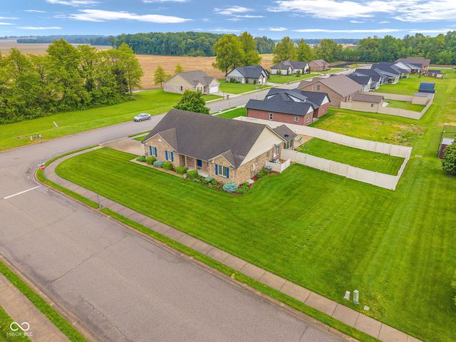 5243 Chloe Lane, Seymour, IN 47274
