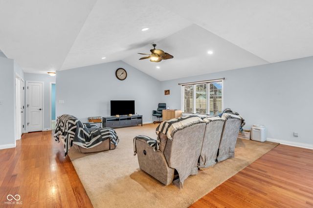 5243 Chloe Lane, Seymour, IN 47274