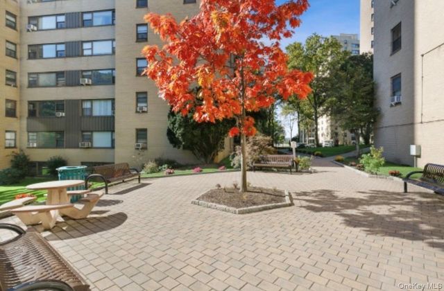 5 Fordham Hill Oval 10D, Bronx, NY 10468