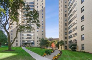 5 Fordham Hill Oval 10D, Bronx, NY 10468